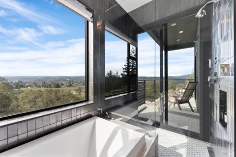 $3,750,000 | 9224 Carols View Lane, Forestville, CA 95436
