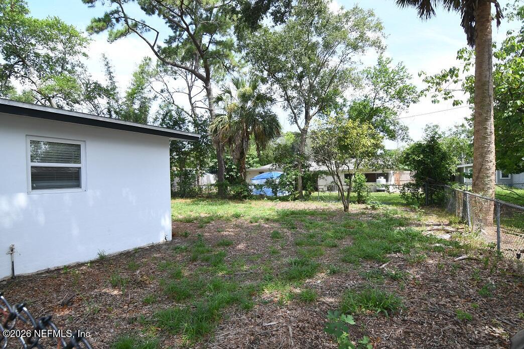 7435 Bamberg Road Jacksonville, FL 32277 - Photo 8 of 24 DSC_0307