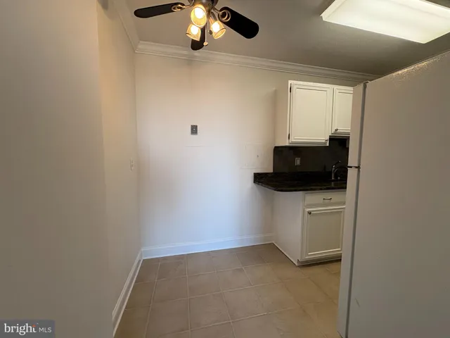 $2,000 | 501 Slaters Lane, Unit 413, Alexandria, VA 22314