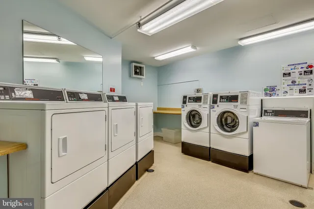 $2,000 | 501 Slaters Lane, Unit 413, Alexandria, VA 22314