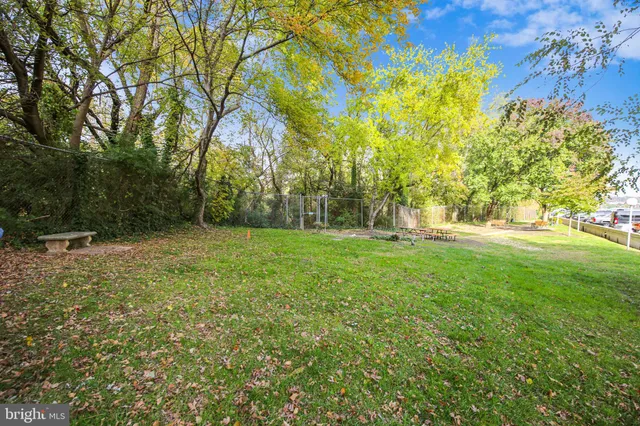 $2,000 | 501 Slaters Lane, Unit 413, Alexandria, VA 22314