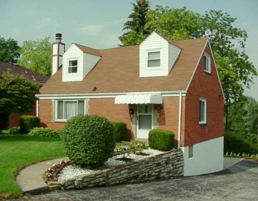 991 Hoffmeyer Road Carnegie, PA 15106 - Photo 1 of 8 Exterior Front.