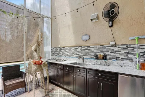 $939,800 | 5340 Northwest 103rd Way, Coral Springs, FL 33076