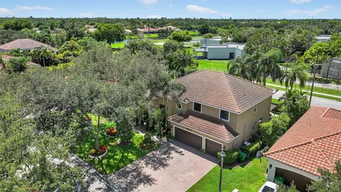 $939,800 | 5340 Northwest 103rd Way, Coral Springs, FL 33076