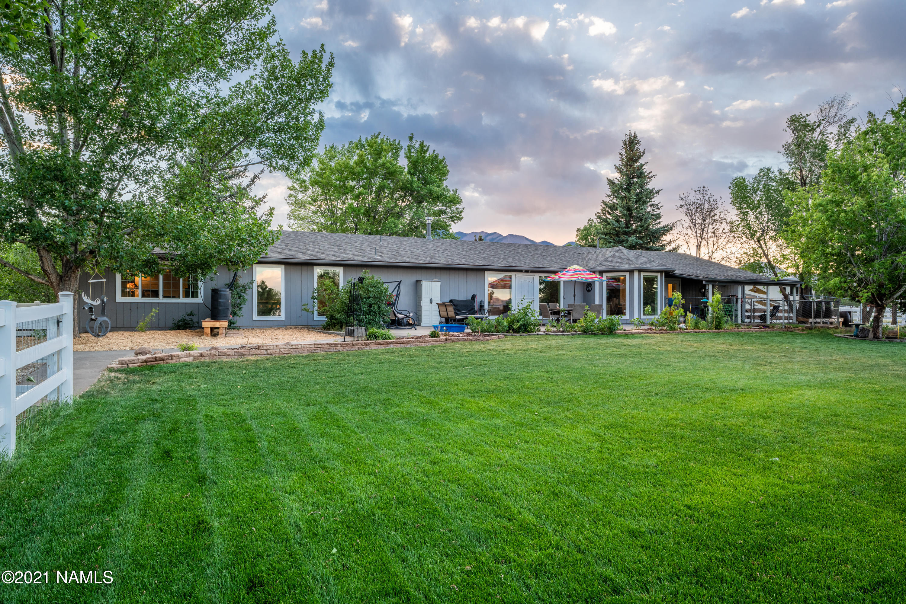 11025 Rodeo Road Flagstaff, AZ 86004 - Photo 2 of 23 Backyard