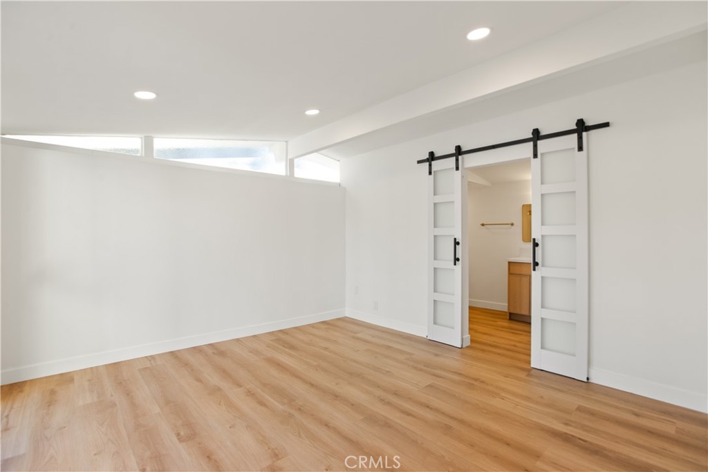 108 Level Place Anaheim, CA 92804 - Photo 13 of 33 Primary Bedroom