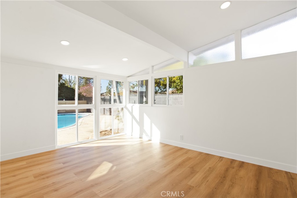 108 Level Place Anaheim, CA 92804 - Photo 21 of 33 Bedroom 1