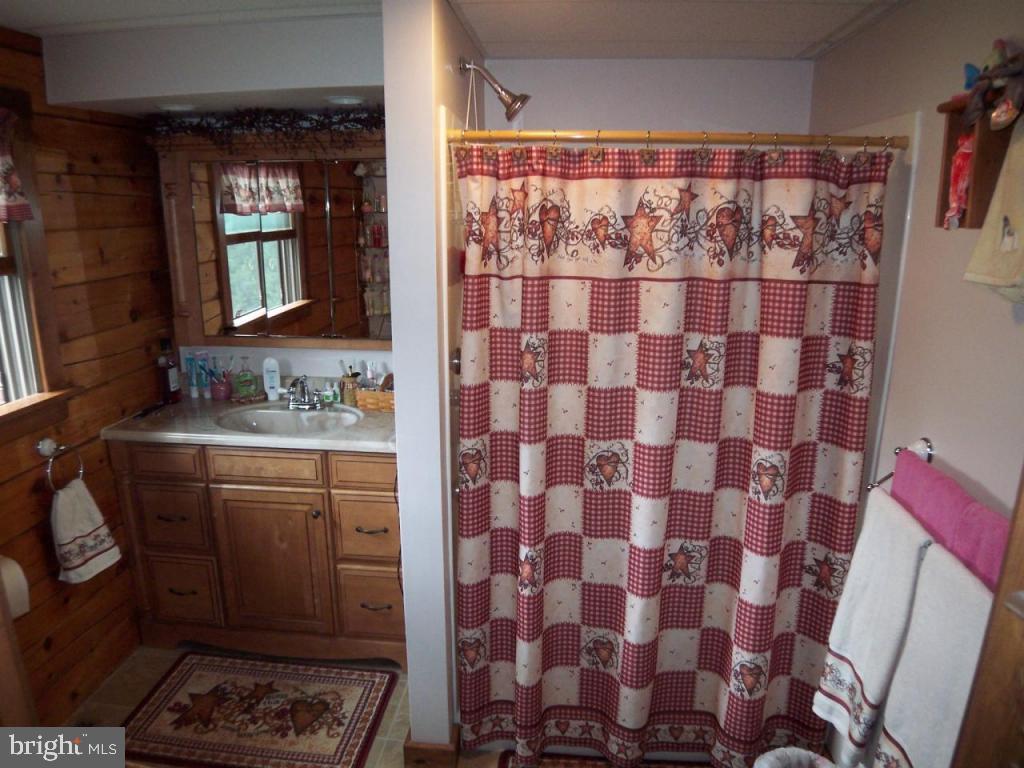 1718 Valley View Road Mount Joy, PA 17552 - Photo 17 of 33
