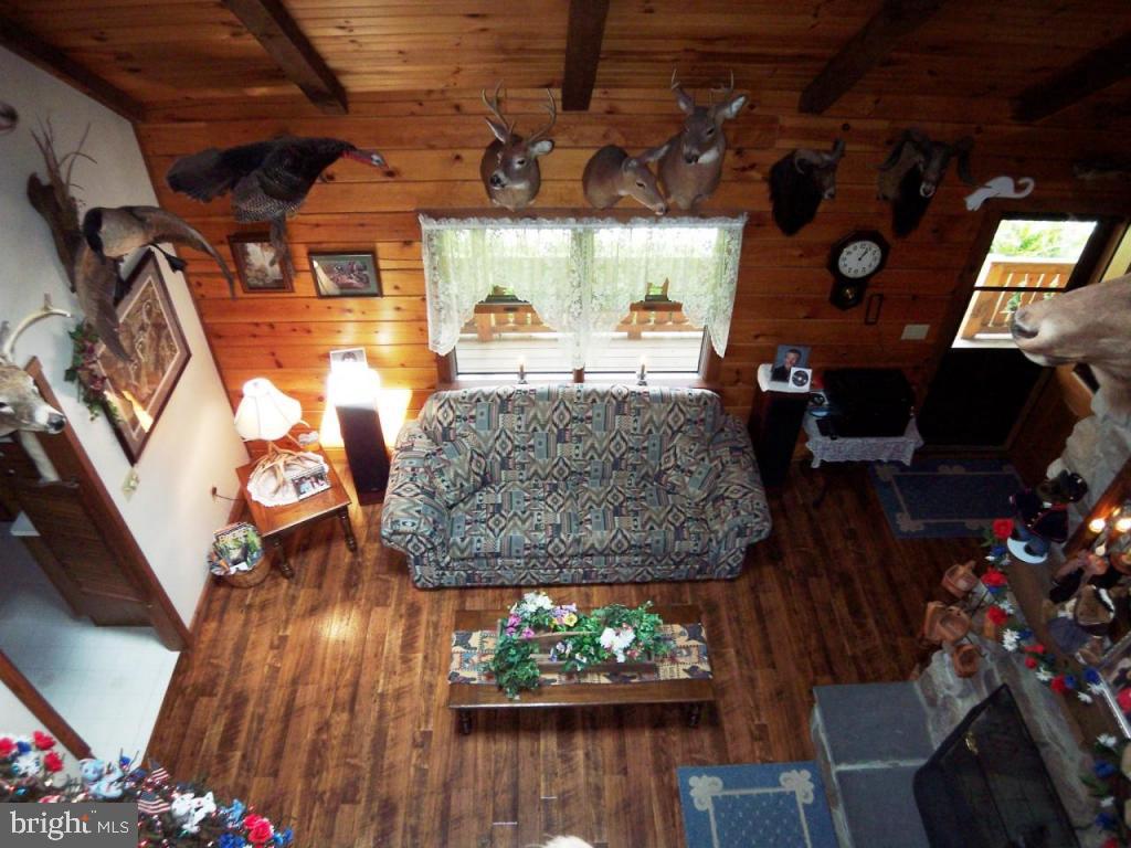 1718 Valley View Road Mount Joy, PA 17552 - Photo 5 of 33