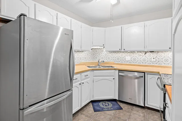 $150,000 | 300 Shelard Parkway, Unit 303, St. Louis Park, MN 55426