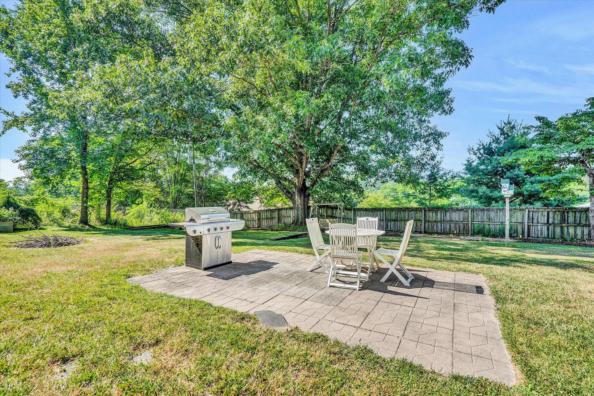 2807 McVitty Road Southwest Roanoke, VA 24018 - Photo 24 of 35 24-DSC2385