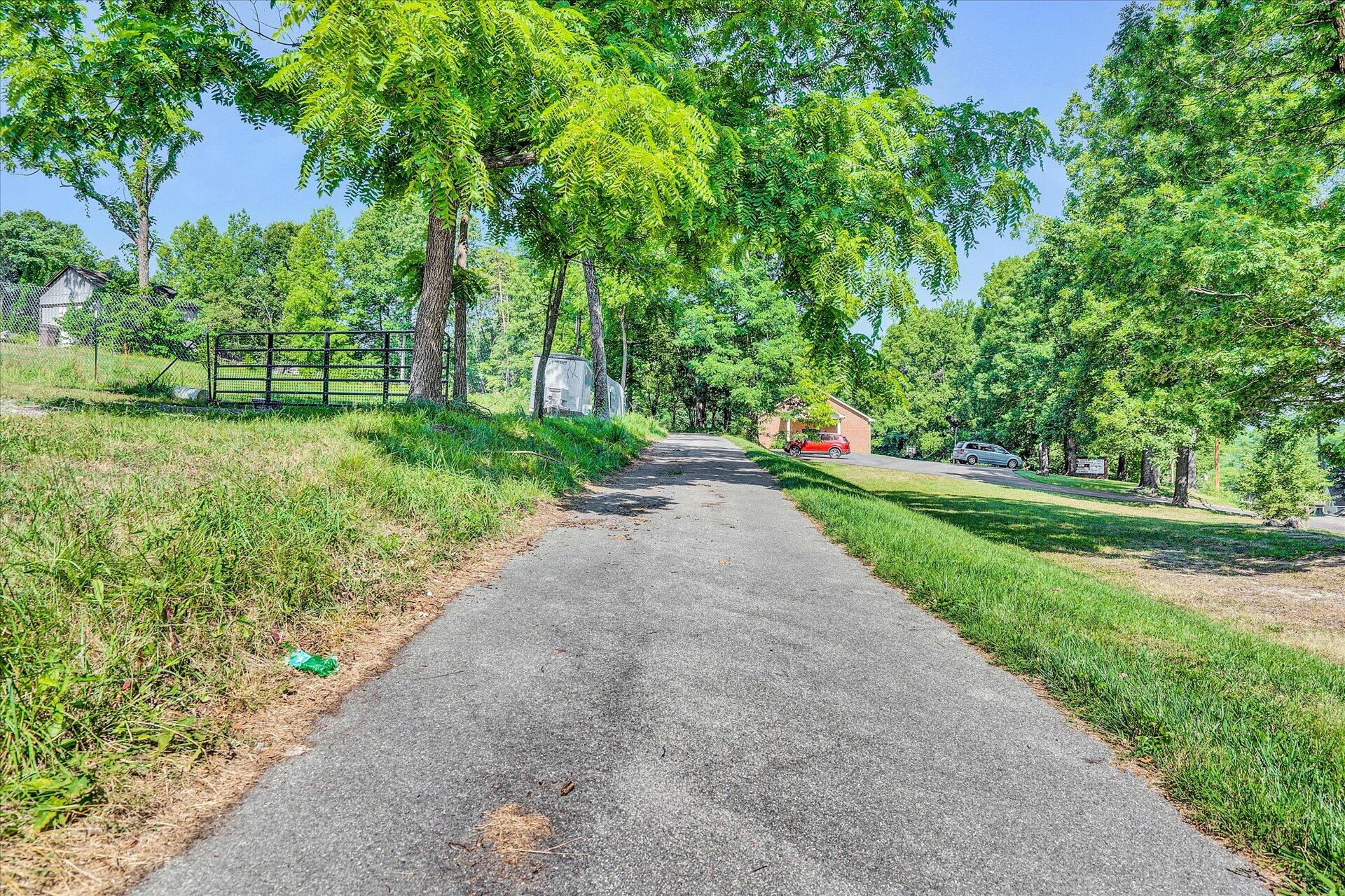 2807 McVitty Road Southwest Roanoke, VA 24018 - Photo 35 of 35 35-DSC2478
