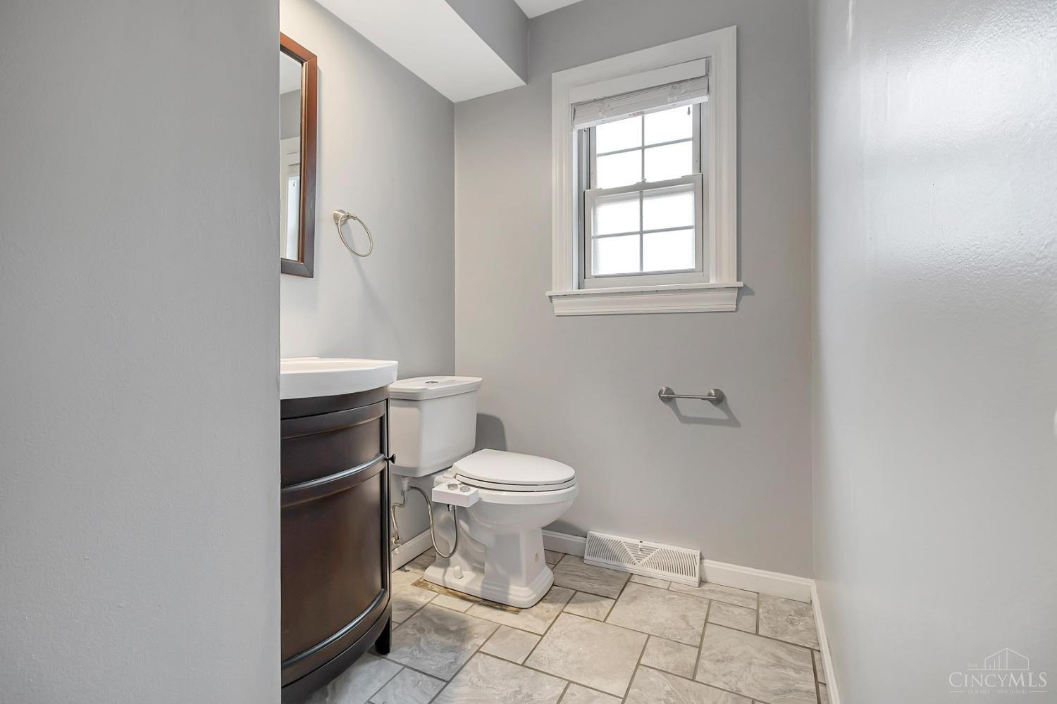 6320 Stirrup Road Cincinnati, OH 45244 - Photo 12 of 29 Gallery Image 12