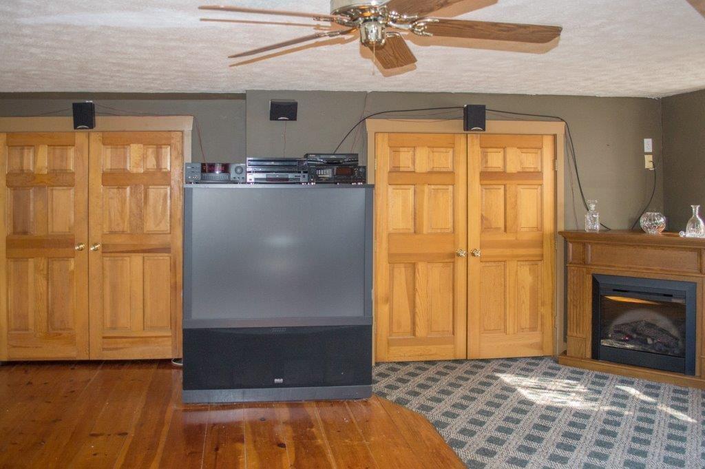 568 Harrison Road Naples, ME 04055 - Photo 4 of 35 Photo