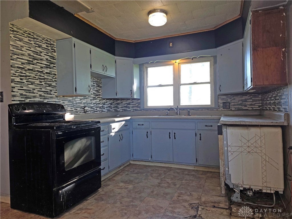 7001 Neil Road London, OH 43140 - Photo 14 of 41 Gallery Image 14