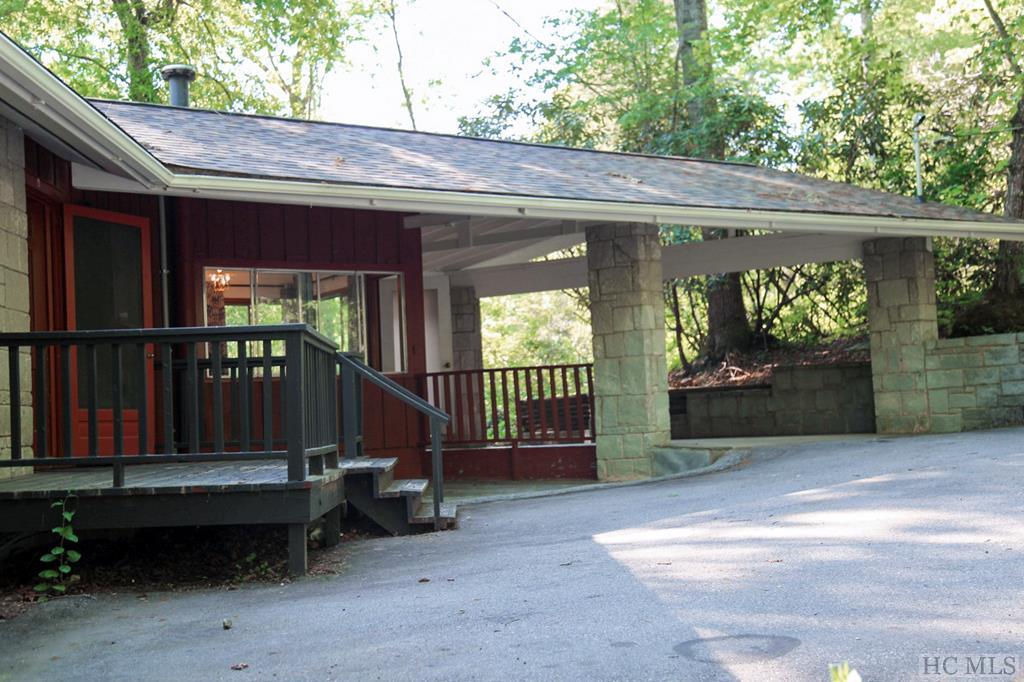 529 Hickory Hill Road Highlands, NC 28741 - Photo 9 of 53 Gallery Image 9