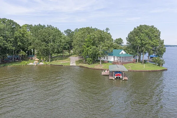 $739,900 | 50 Jaybird Lane, Cross Hill, SC 29332