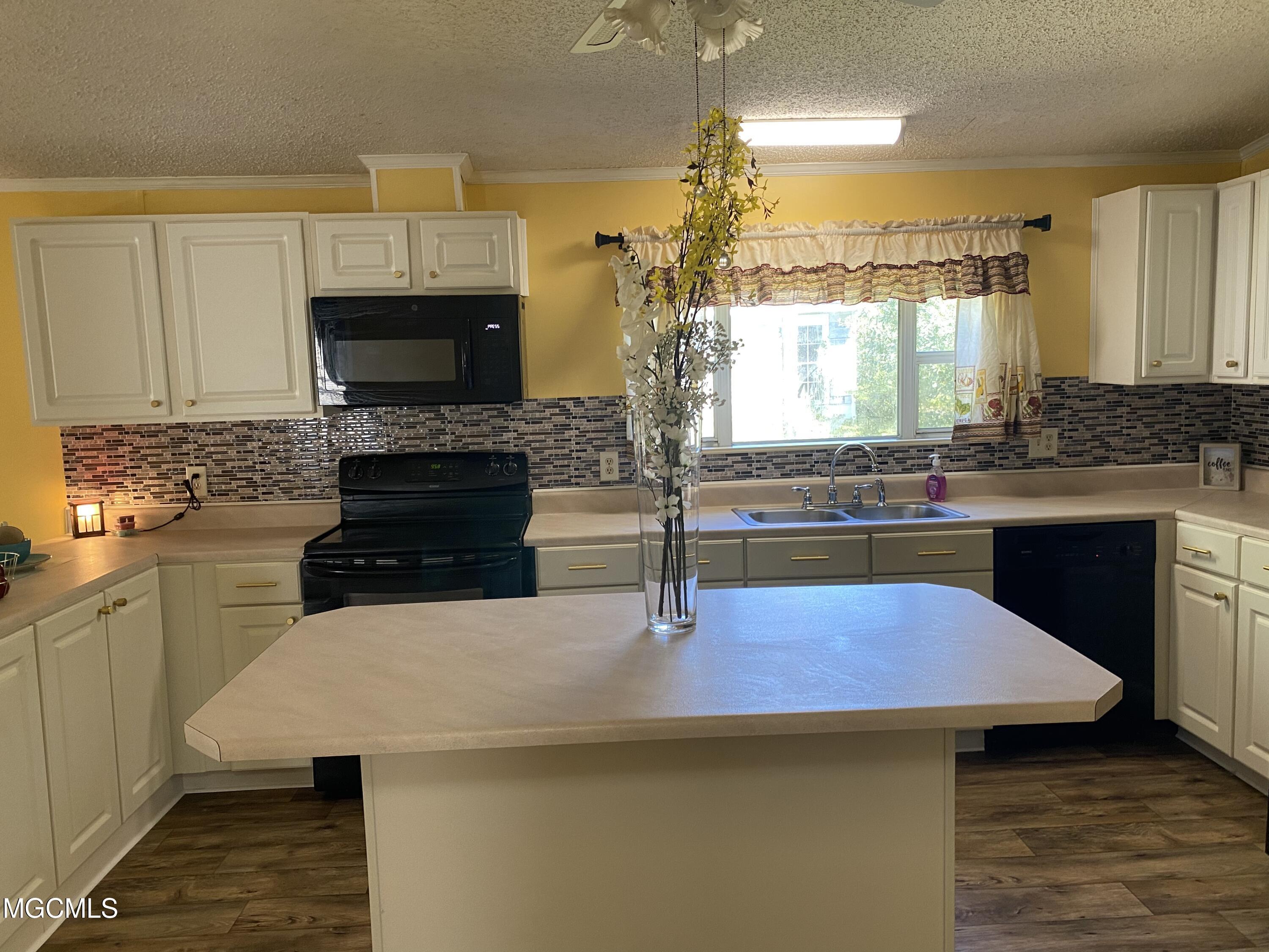 1624 Hastings Road Gautier, MS 39553 - Photo 19 of 26 416FDA2E-9B72-4AAD-B997-715136238E75