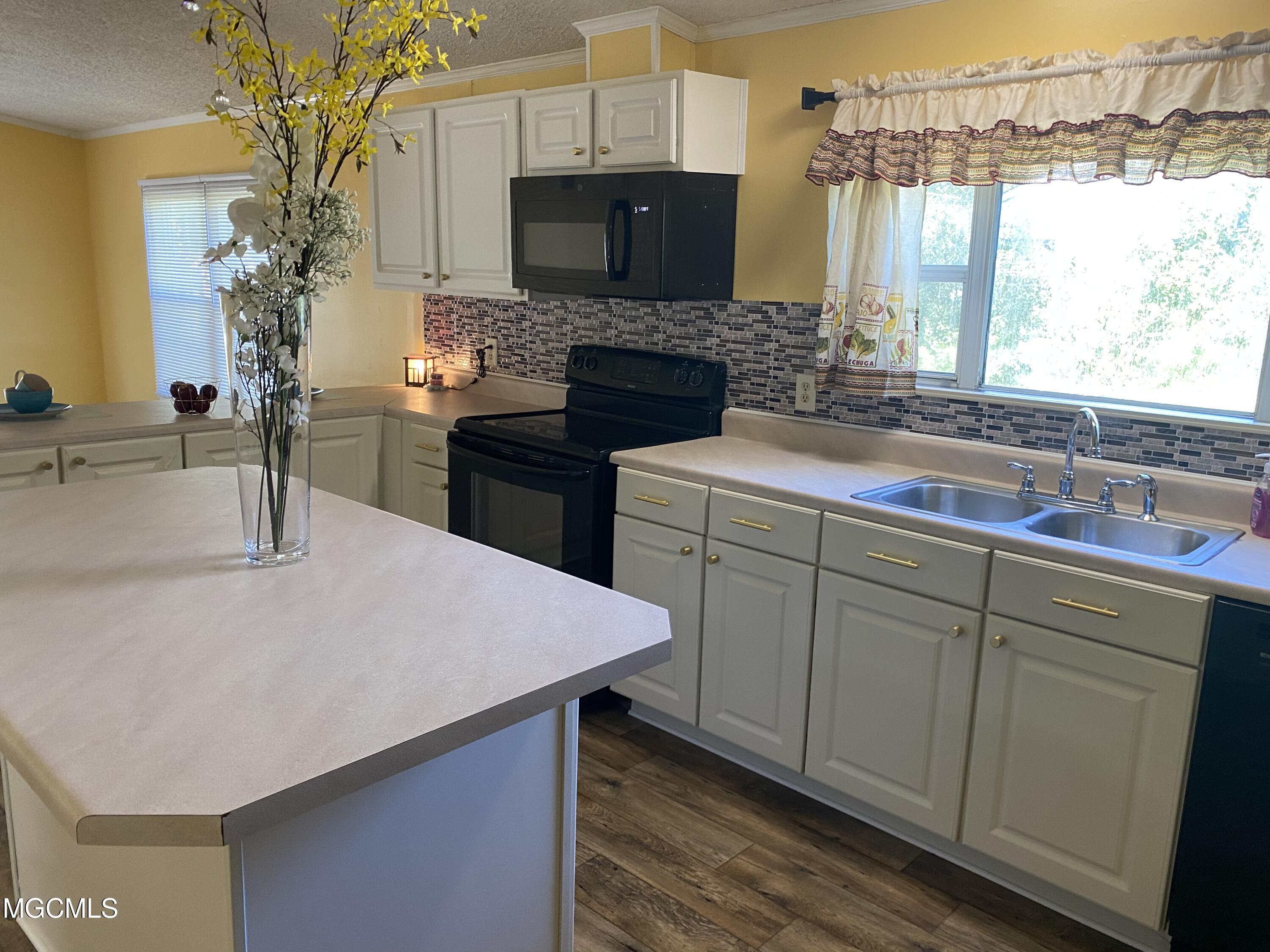 1624 Hastings Road Gautier, MS 39553 - Photo 20 of 26 9F1C3DBF-960E-4BF5-BACD-49E3CFFA8D52