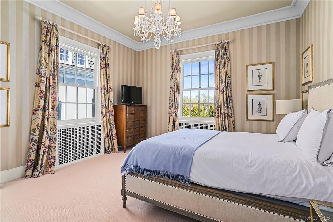 99 Mamaroneck Road Scarsdale, NY 10583 - Photo 26 of 35 Ensuite Guest Bedroom