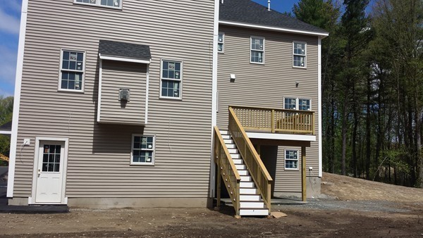 5 Trinity Court Andover, MA 01810 - Photo 3 of 20 Gallery Image 3
