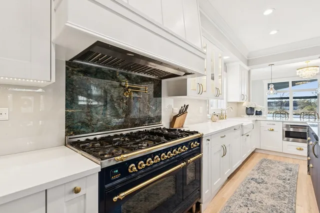 $1,390,000 | 27625 West Kazimour Drive, Lake Barrington, IL 60010