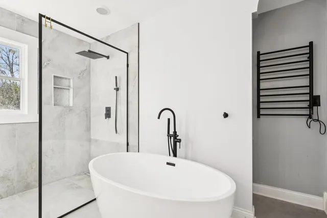 $1,390,000 | 27625 West Kazimour Drive, Lake Barrington, IL 60010