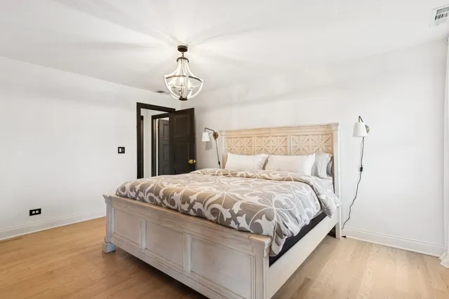 $1,390,000 | 27625 West Kazimour Drive, Lake Barrington, IL 60010