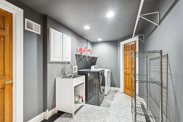 $1,390,000 | 27625 West Kazimour Drive, Lake Barrington, IL 60010