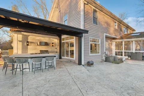 $1,390,000 | 27625 West Kazimour Drive, Lake Barrington, IL 60010