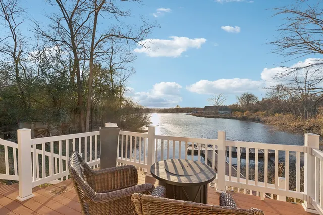 $1,390,000 | 27625 West Kazimour Drive, Lake Barrington, IL 60010