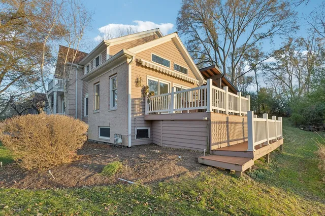 $1,390,000 | 27625 West Kazimour Drive, Lake Barrington, IL 60010