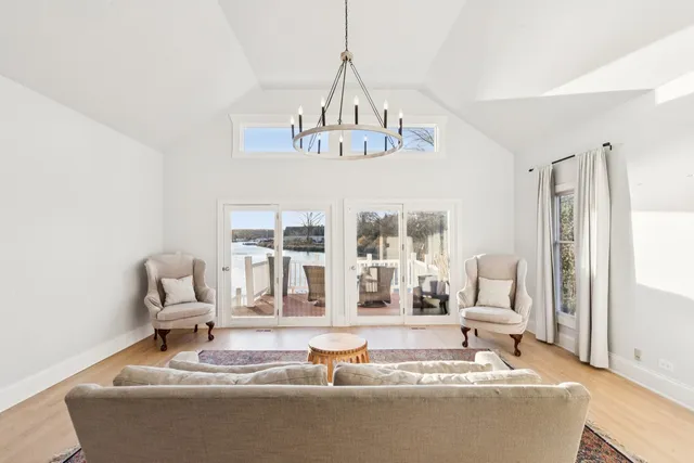 $1,390,000 | 27625 West Kazimour Drive, Lake Barrington, IL 60010