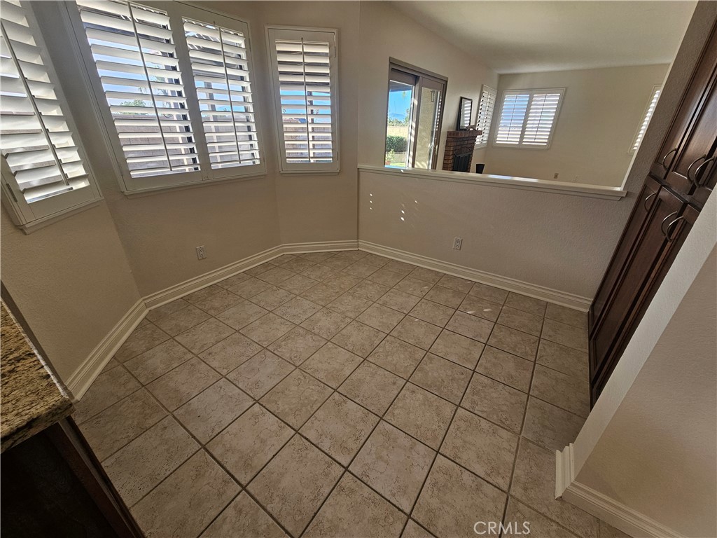 11984 Paradise Street Grand Terrace, CA 92313 - Photo 21 of 49 eating area off kitchen