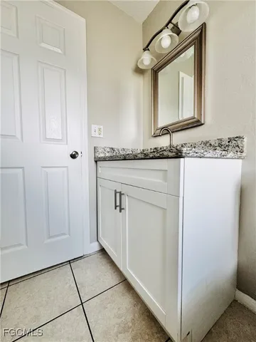 $1,400 | 706 Southeast 13th Court, Unit J, Cape Coral, FL 33990