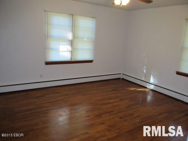 2112 East Richview Road Mount Vernon, IL 62864 - Photo 15 of 21 Gallery Image 15