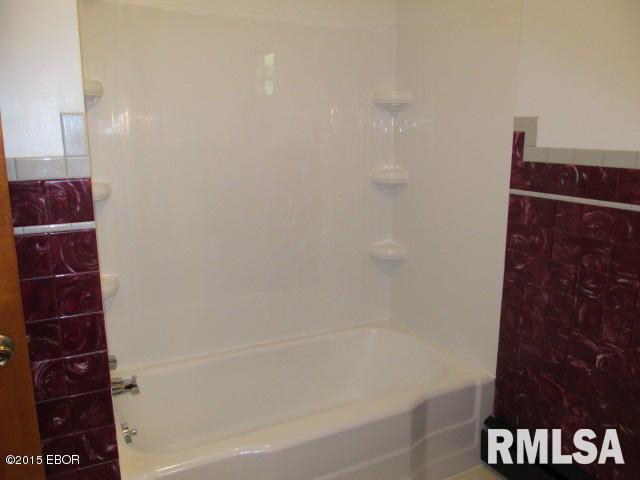 2112 East Richview Road Mount Vernon, IL 62864 - Photo 20 of 21 Gallery Image 20