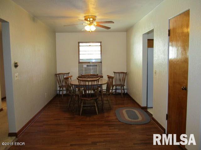 2112 East Richview Road Mount Vernon, IL 62864 - Photo 9 of 21 Gallery Image 9