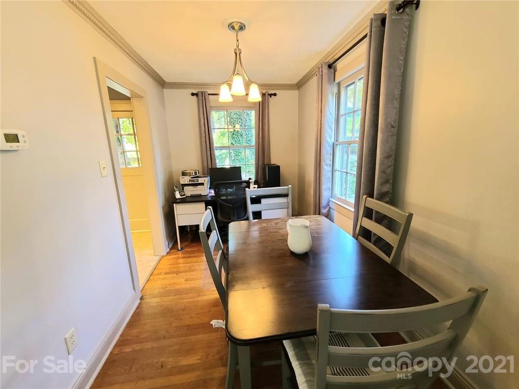 439 Governors View Road Asheville, NC 28805 - Photo 7 of 13 Gallery Image 7