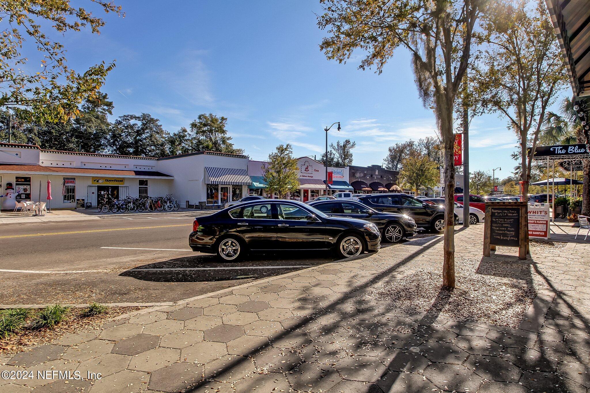 1786 Challen Avenue, Unit 2 Jacksonville, FL 32205 - Photo 37 of 50 37-web-or-mls-Avondale Hi-Res (9)