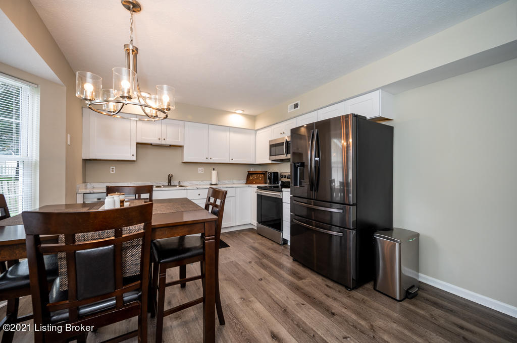 9309 Gutenberg Road Louisville, KY 40291 - Photo 9 of 43 DN2_3460