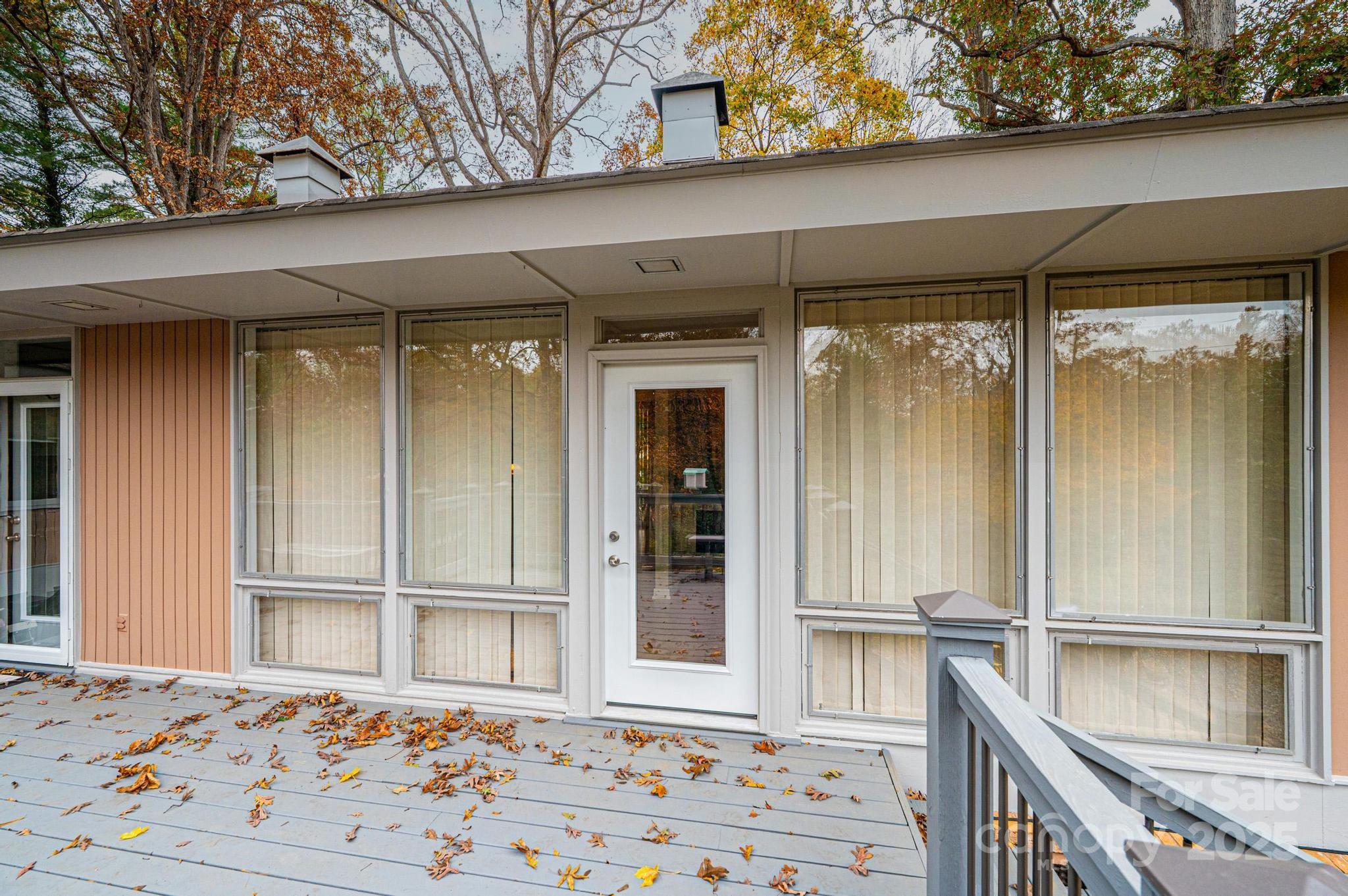 141 36th Avenue Northwest Hickory, NC 28601 - Photo 10 of 46