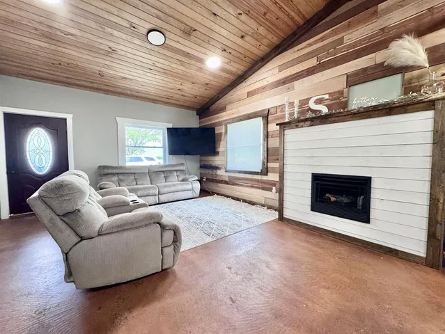 $299,000 | 5581 Highway 95, Mountain Grove, MO 65711