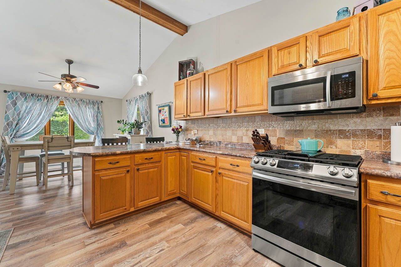26032 West Wilson Road Antioch, IL 60002 - Photo 9 of 37 Gallery Image 9