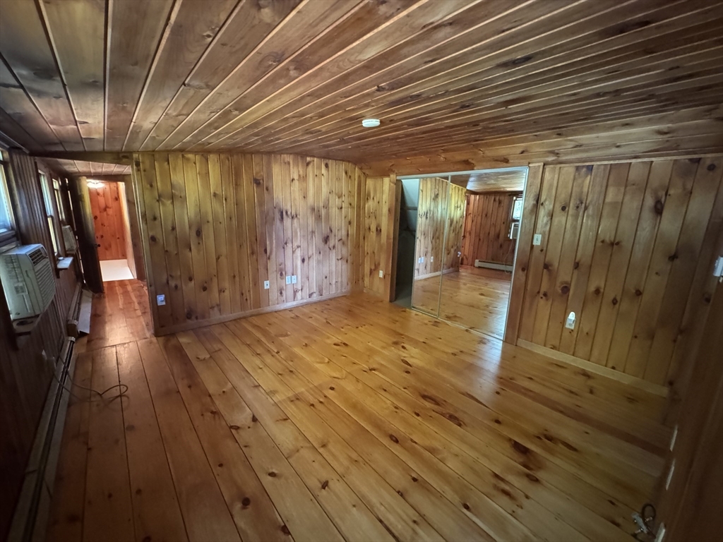 28 Lindbergh Street Clinton, MA 01510 - Photo 20 of 27