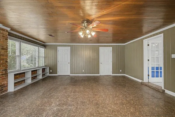 $445,000 | 5185 Mary Starnes Drive, Memphis, TN 38117