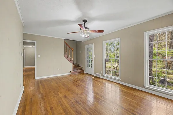 $445,000 | 5185 Mary Starnes Drive, Memphis, TN 38117