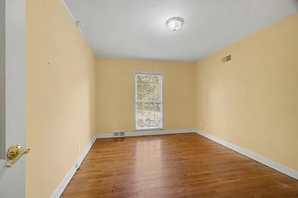 $445,000 | 5185 Mary Starnes Drive, Memphis, TN 38117