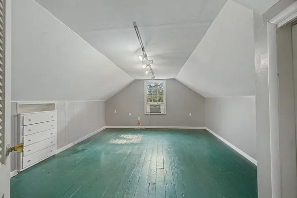 $445,000 | 5185 Mary Starnes Drive, Memphis, TN 38117