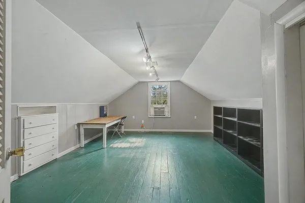 $445,000 | 5185 Mary Starnes Drive, Memphis, TN 38117